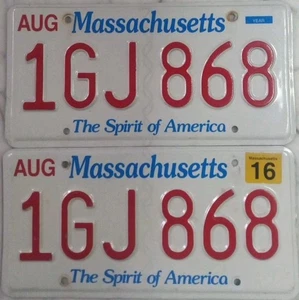 MASSACHUSETTS Spirit Of America LICENSE PLATE PAIR FREE MATCHING SET Expired - Picture 1 of 2