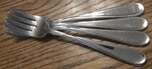 Oneida FLIGHT / RELIANCE set/4 Stainless Salad Forks 6-3/4" S5 - Picture 1 of 1