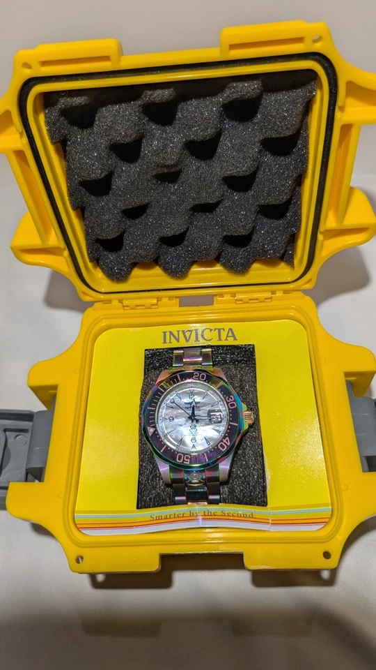 Reloj Automático Hombre Invicta Pro Diver "Rainbow" - Acero Inoxidable Iridiscente Foto 1 de 4