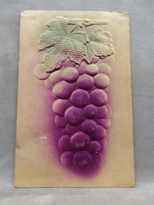 Alte Postkarte geprägt & Airbrush lila Trauben 1910 - Bild 1 von 2