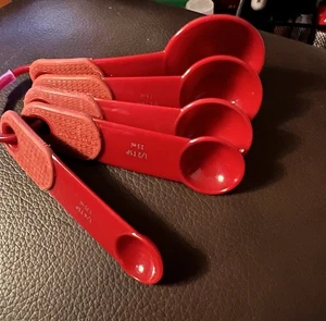 KitchenAid 5-Piece Measuring Spoon Set Empire Red Used - Picture 1 of 4