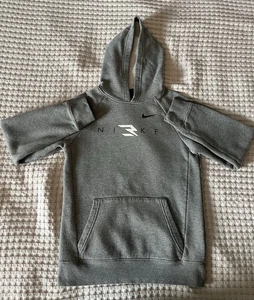Nike Russel Wilson Boys Size Large Grey Sweatshirt GREAT CONDITION - Picture 1 of 3