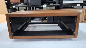 Gabinete de chapa de nogal McIntosh Original L52 para C22 C28 C33 MC2125 / W Panloc - Imagen 1 de 4