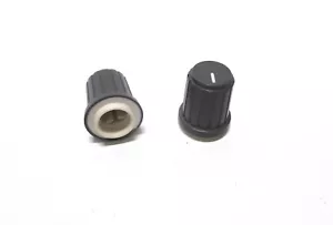 2 - Perillas / Par para CONMUTADOR MEZCLADOR AV PANASONIC WJ-MX50A Piezas de video - Imagen 1 de 1