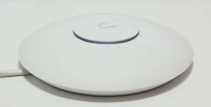 Ubiquiti Networks UniFi nanoHD Compact Access Point UAP-nanoHD - Bild 1 von 12