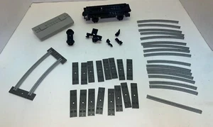 LEGO Vintage Train Track 3228 3229 3230 Sleeper 4166 Car Base Magnetic Top - Picture 1 of 13