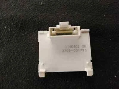 Samsung UE50F6500 CI interface. White. 1279PCTF / 1140402 / 3709-001793 - Bild 1 von 3