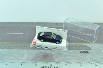 Coche Mercedes Clase C Busch 49100 azul escala HO 1:87 Foto 1 de 2