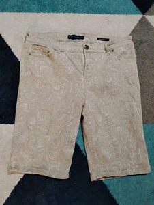Women's Bandolino Riley Bermuda Shorts Size12 P - Picture 1 of 4