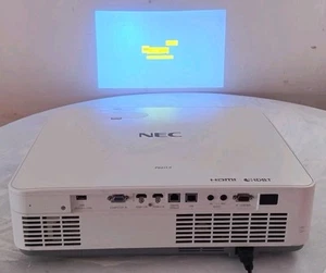 NEC NP-605UL 6000 Lumens WUXGA LCD Entrée Laser Installation Projecteur Testé... - Photo 1/6