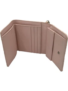 Cartera Christian Dior Cannage Rosa Charol Triple con Dije Dior - Imagen 1 de 10