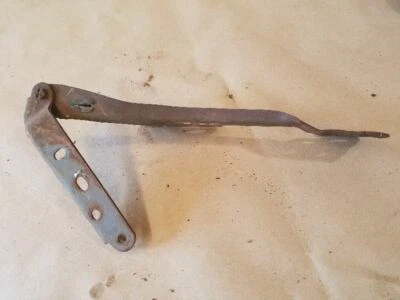 Bisagra de capó derecho pasajero tracción trasera compatible con 78-88 CUTLASS 205463 Foto 1 de 4