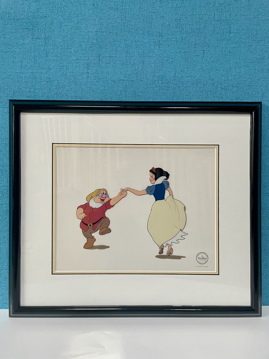 ディズニー セル画 限定品 SNOW WH ITE A NEW HOME Amazon.co.jp: Disney Showcase ディズニー100 スノードーム