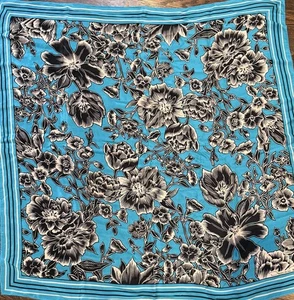 Bufanda cuadrada vintage Oscar de la Renta azul floral seda 30" - Imagen 1 de 8