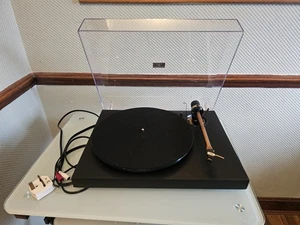 Project Pro-Ject P1.2 Audio Systems Belt Drive Record Turntable Player - Picture 1 of 23