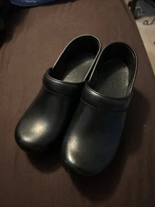 Scarpe slip-on zoccoli DANSKO professionali in pelle nera cabrio 35 US 5 - Foto 1 di 9