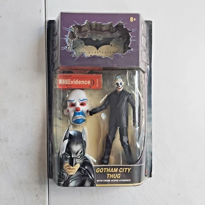 Figura de acción The Dark Knight Gotham City Thug with Grumpy Mask de 6" coleccionable Foto 1 de 4