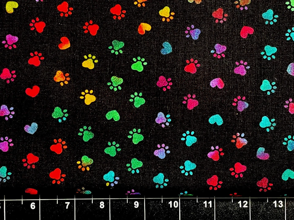  Tecido preto para filhote de cachorro gato cachorro 9 x 21 Tina Scrap Tie Dye Rainbow Paw Bone Print - Imagem 1 de 1