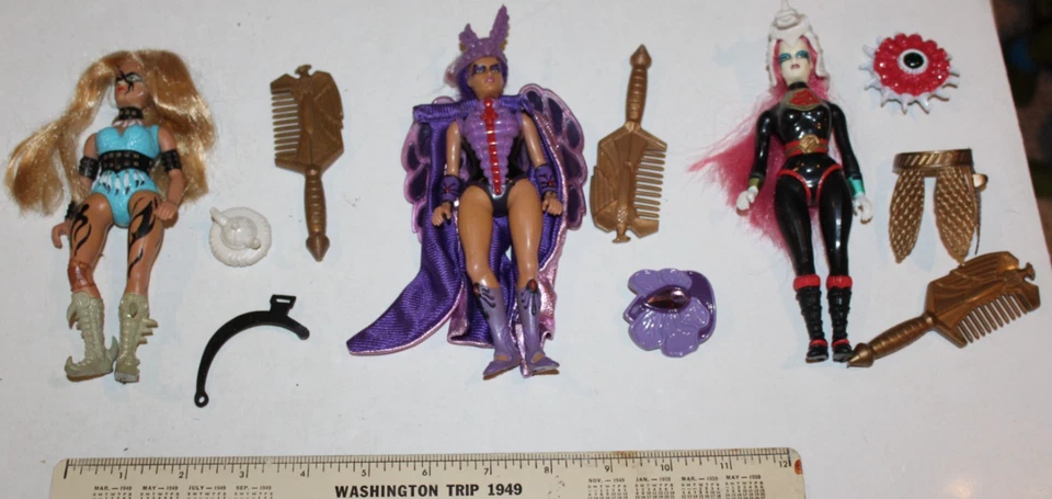 3 Figuras Galoob 1984 Golden Girl Wild One Dragon Queen Moth Lady Años 80 She-Ra Foto 1 de 4