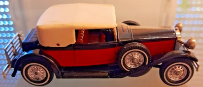 MATCHBOX  - PACKARD VICTORIA 1930 -  1/46 . Neuve sortie de boite . - Photo 1/4