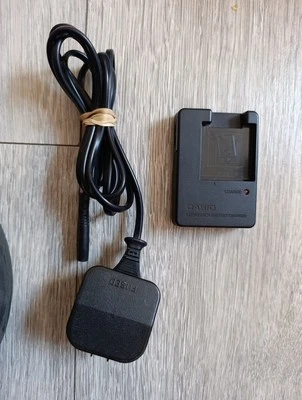 CASIO BC-60L Lithium Ion EXILIM Digital Camera Battery Charger w. UK Plug - Image 1 of 3