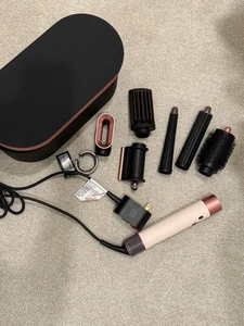 Dyson Airwrap i.d. multi-styler and dryer Straight+Wavy  Ceramic Pink/Rose Gold - Picture 1 of 3