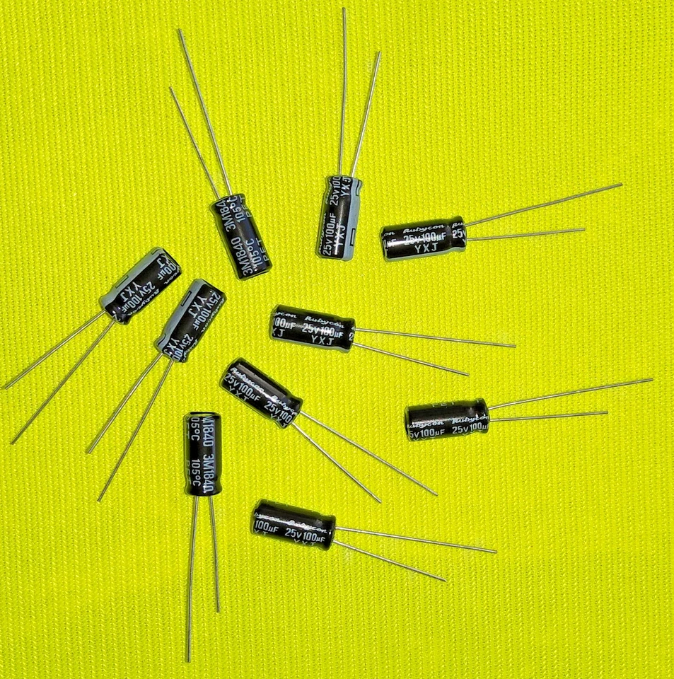 Rubycon 4 Stück ELKO 100uF 25V 105°C Elektrolytkondensator Radial - Bild 1 von 1