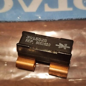 Lot of 2) Genuine Volvo Diode OEM New 3915525 REP 8002610 - Picture 1 of 6