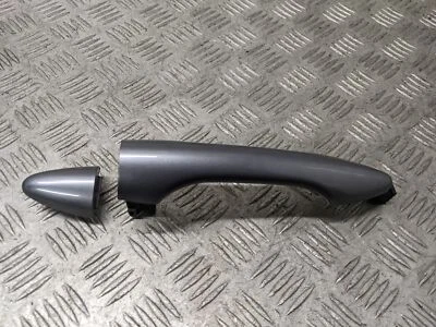 Manija exterior Hyundai Ix35 SE MK1 Estate 2010-2015 (n/s pasajero trasero) gris Foto 1 de 3