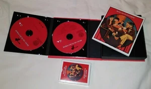 RICKY JAY PLAY POKER CD DVD FOLLETO SELLADO MAZO JUEGO TARJETA DE DEMOSTRACIÓN MÁGICA - Imagen 1 de 3