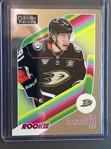 Leo Carlsson Retro Rookies 2023-24 O-Pee-Chee Platinum - #R-75 (RC) - Picture 1 of 2