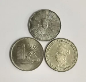 Mazuma *MC2016 Malaysia $1 1971 Parliament,1982 25th Merdeka,1976 Ranc M'sia 3rd - Picture 1 of 2