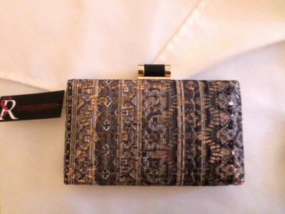 Bolso de noche Sondra Roberts negro y dorado de lentejuelas y tela con cadena dorada Foto 1 de 4