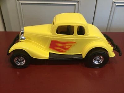 De colección Durant Plastics TootsieToys 1934 Ford Victoria amarillo/negro EE. UU. 11,5”. Foto 1 de 4