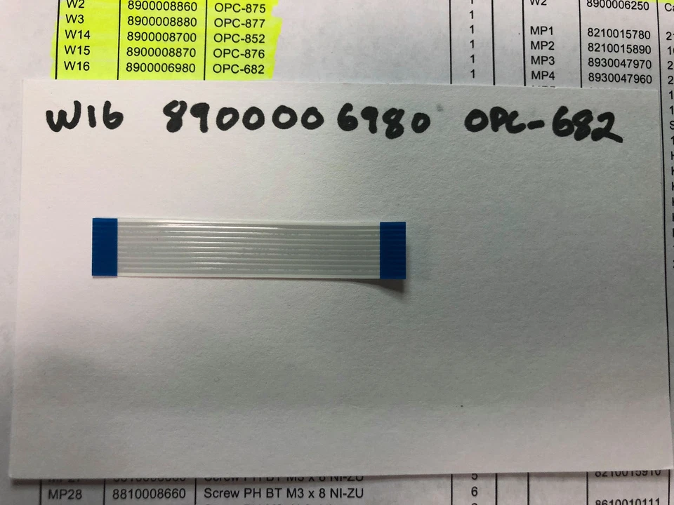 One Icom IC-706 MKIIG OPC-682 8900006980 ribbon cable - Image 1 of 1