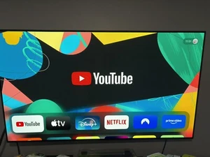 LG OLED55B8PLA 55 With An Apple TV 4K 128gb (READ DESCRIPTION PLEASE) - Picture 1 of 2