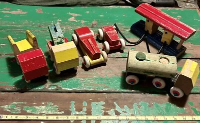 Vintage Carpet Cruisers Carpenter Toys Inc. Gas Station Trucks Cars Made in USA - Image 1 of 4