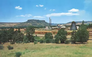 Table Rock Mountain, Aserradero, cerca de Medford Oregon - Imagen 1 de 2