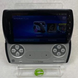 Sony Ericsson Xperia Play R800x smartphone da gioco scorrevole PY7A6880004 - Foto 1 di 8