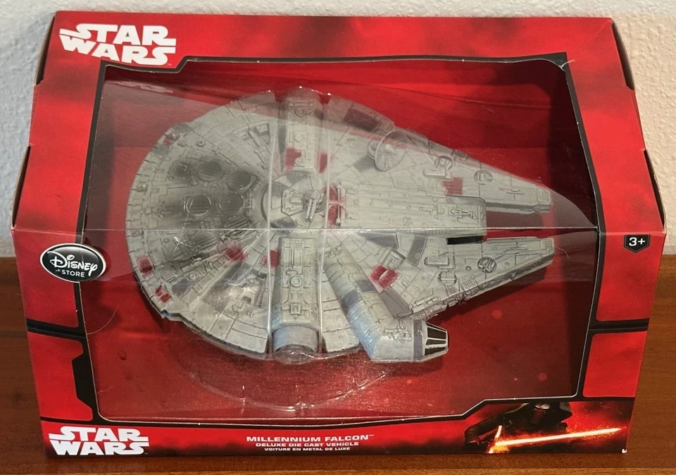 Vehículo Diecast Disney Store Star Wars Millennium Falcon Deluxe Foto 1 de 1