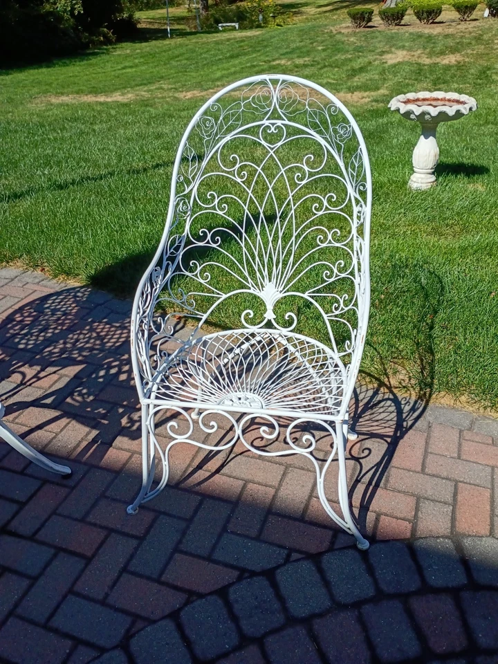 Vintage Wrought Iron SALTERINI Outdoor PADIO Chair Ivy Rose Pattern 43z23 - Image 1 of 4