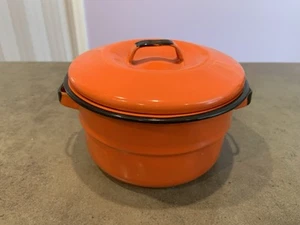 Vtg 1 Qt Enamelware Orange Pot With Lid - Picture 1 of 9