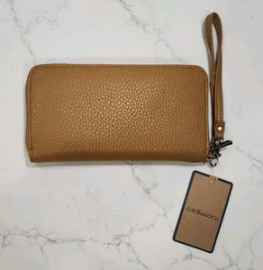 G.H.Bass & CO Woman's Brown Zip Around Wallet Wristlet NWT - Picture 1 of 10