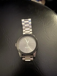 Stainless Steal Nixon Watch No Box Full Links Almost Brand New - Picture 1 of 3