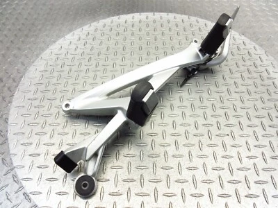 BMW K1300 GT 2010 09-13 montaje de soporte de reposapiés derecho pedal de freno lote OEM Foto 1 de 4