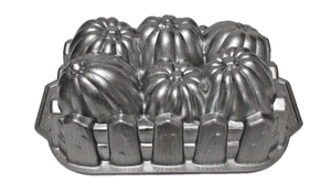 Williams-Sonoma by Nordic Ware USA Pumpkin Harvest Loaf Pan - Picture 1 of 2