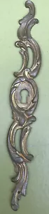 PLAQUE D'ENTREE DE SERRURE DE PORTE (armoire) EN BRONZE STYLISÉ - Foto 1 di 4