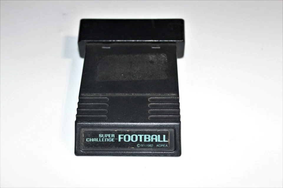 SUPER CHALLENGE FOOTBALL (Atari 2600 VCS) 1982 VIDEO GAME Tested 5200 7800 - Image 1 of 1