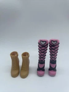 Monster High Doll Draculaura 1st First Wave Original Pink Black Tall Boots Extra - Picture 1 of 5