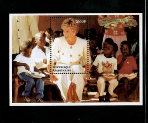 Gabon 1998 - Princess Diana - Souvenir Stamp Sheet - Scott #909 - MNH - Picture 1 of 1